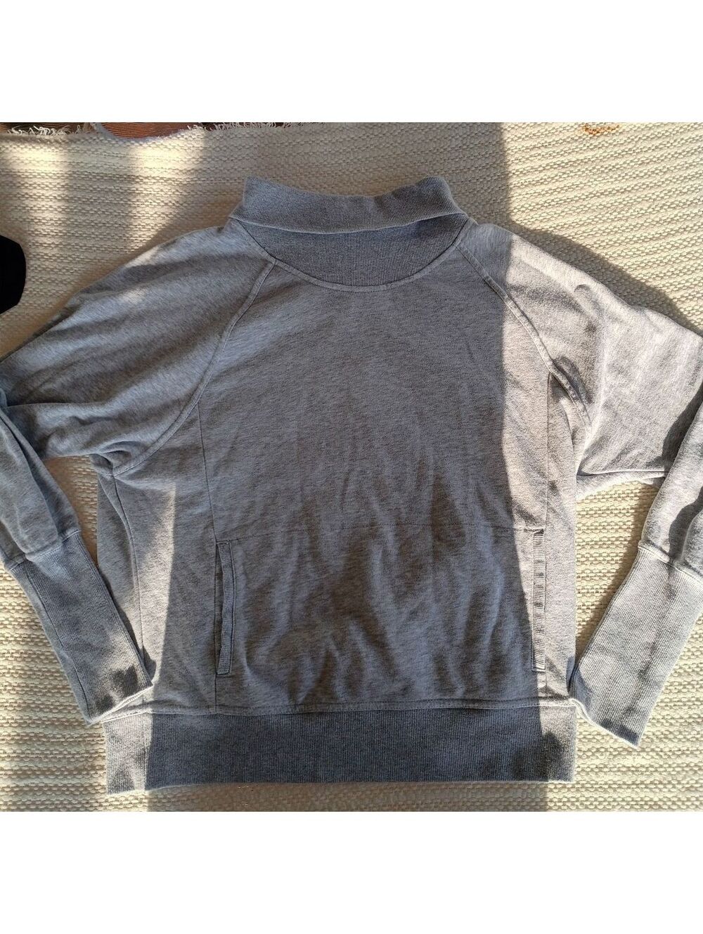 Champion Small Gray Pullover Sweatshirt